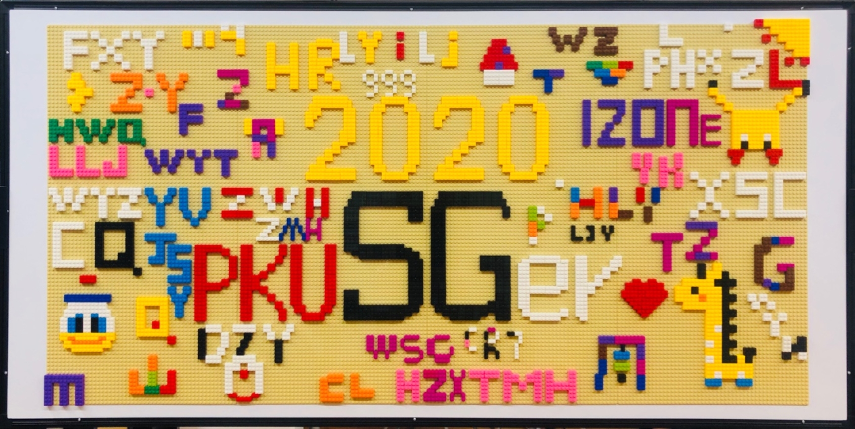 图片包含 游戏机, 钟表
描述已自动生成