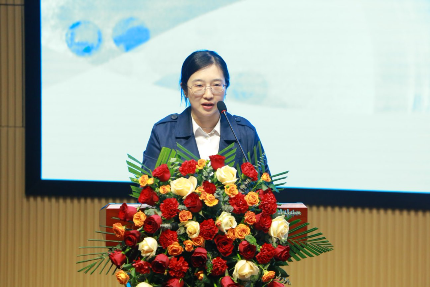 a743dfc1da94abba066a9b020174476